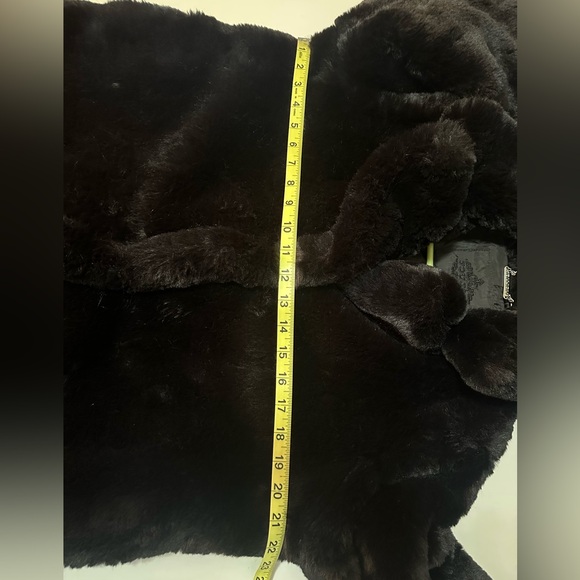NWT JOUJOU BLACK FAUX FUR WOMEN JACKET / COAT - Picture 15 of 15